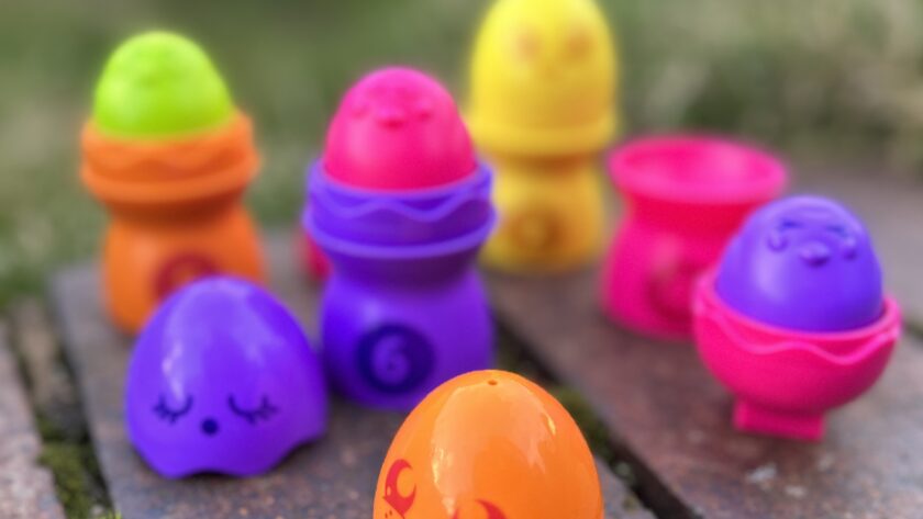 Easter gift guide - Roonee - Colourful plastic egg toys