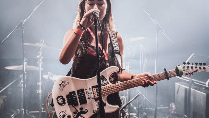 Travel, musician - Roonee